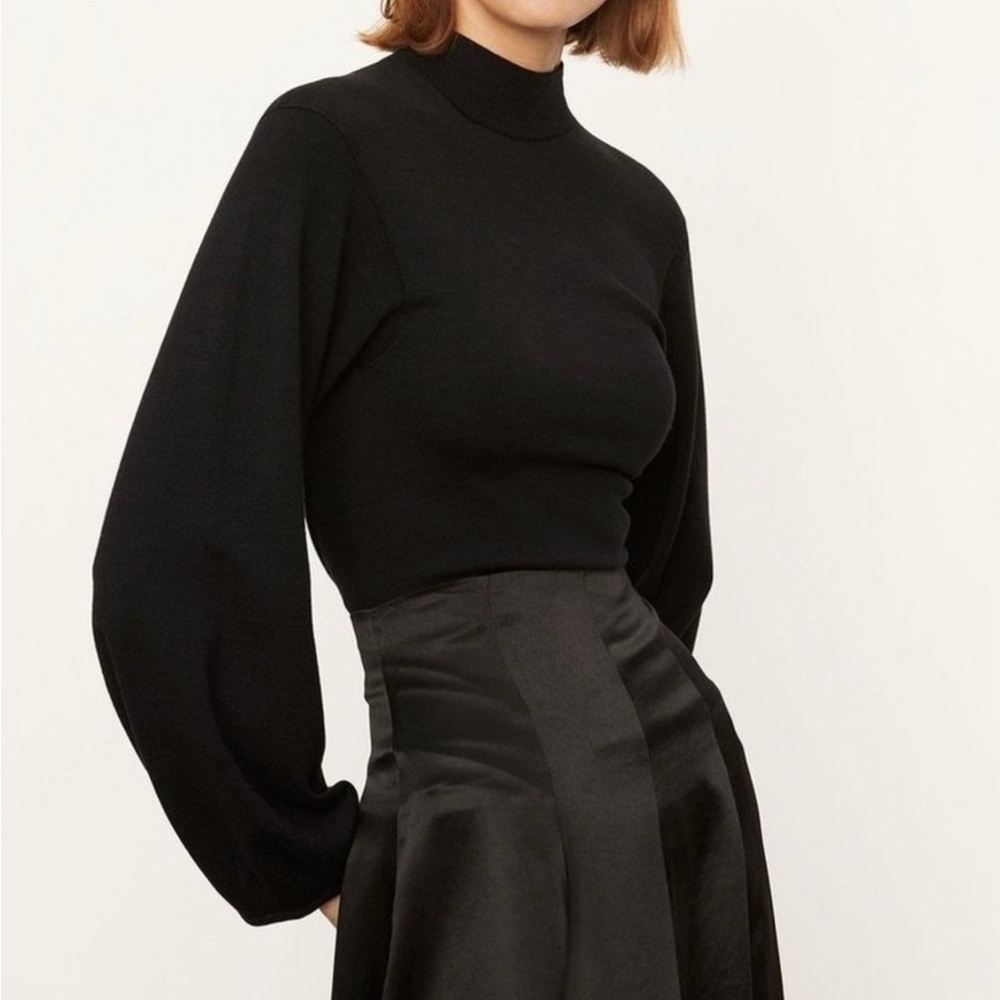 Vince puff sleeve Mac neck open back sweater, size, large, NWT